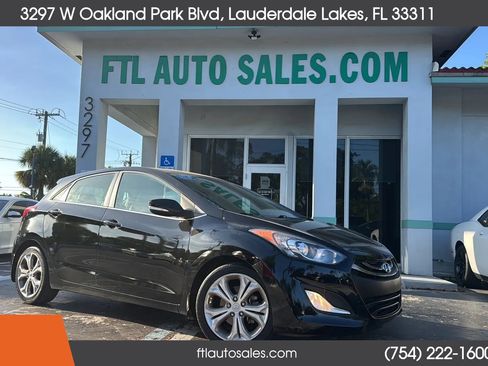 Used 2014 Hyundai Elantra GT w/ Option Group 02 FWD image 2