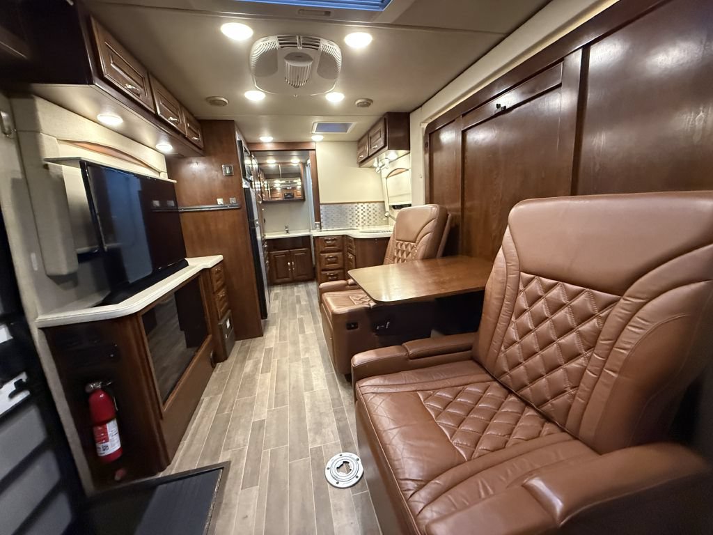 Used 2017 Mercedes-Benz Sprinter 3500 image 41