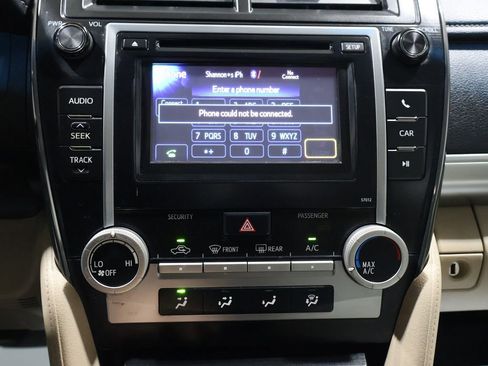 Used 2012 Toyota Camry LE image 25