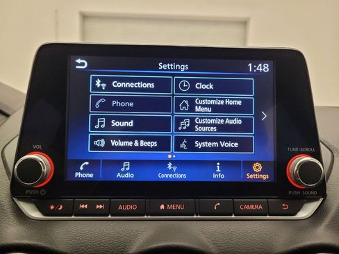 Used 2025 Nissan Sentra SV FWD image 25