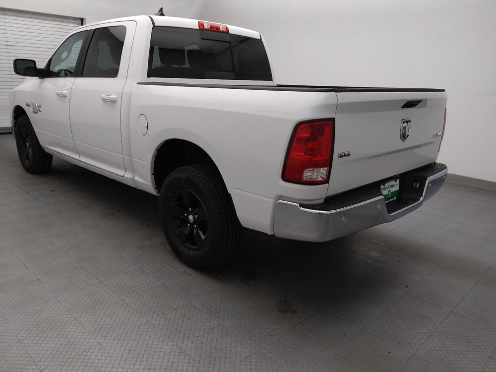 Used 2019 RAM 1500 Classic SLT w/ Luxury Group AWD/4WD image 3