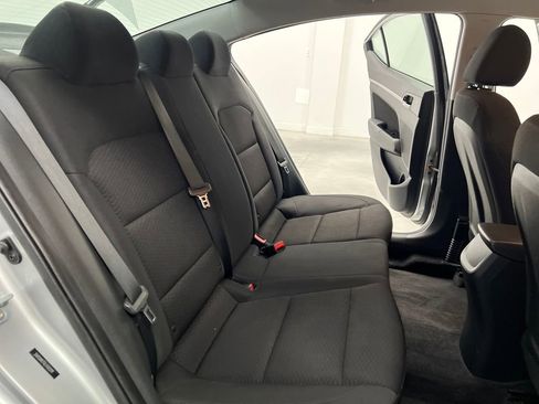 Used 2020 Hyundai Elantra SEL w/ Cargo Package (C1) image 16