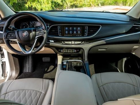 Used 2022 Buick Enclave Avenir w/ Avenir Technology Package AWD/4WD image 8