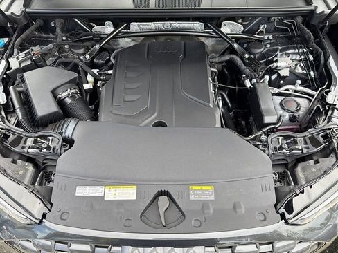 Certified 2025 Audi Q5 Premium Plus w/ Premium Plus image 9