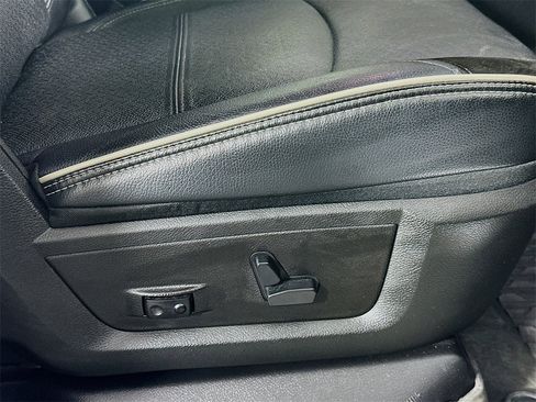 Used 2024 RAM 3500 Laramie image 23