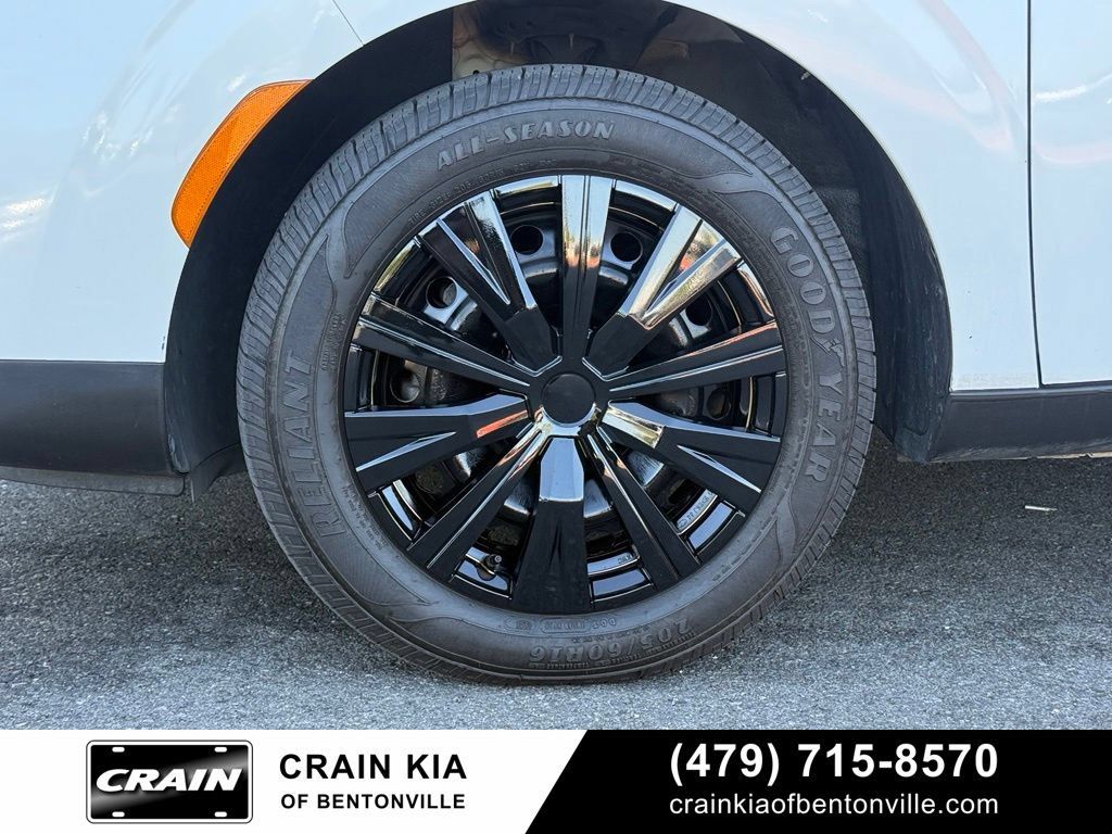 Used 2020 Kia Soul LX FWD image 32