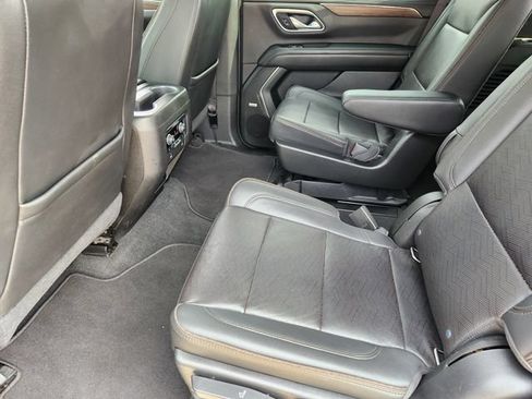 Used 2021 Chevrolet Tahoe High Country w/ Premium Package RWD image 30