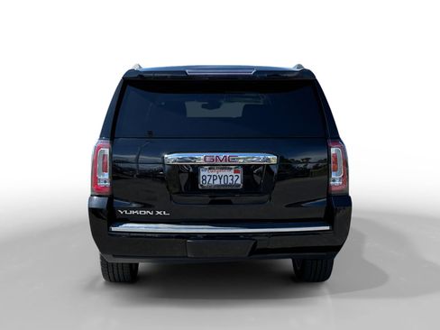Used 2019 GMC Yukon XL Denali w/ Denali Ultimate Package image 4