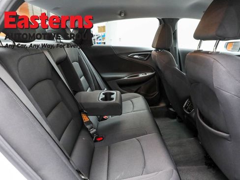 Used 2024 Chevrolet Malibu LT image 31