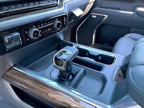 New 2026 Chevrolet Silverado 1500 LT Trail Boss w/ LT Trail Boss Premium Package AWD/4WD image 13