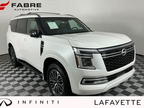 Used 2025 Nissan Armada SL w/ Captain's Chari Seat Package AWD/4WD image 1
