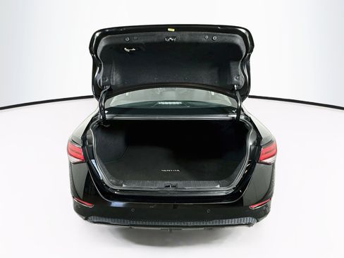 Used 2025 Nissan Sentra SV FWD image 27