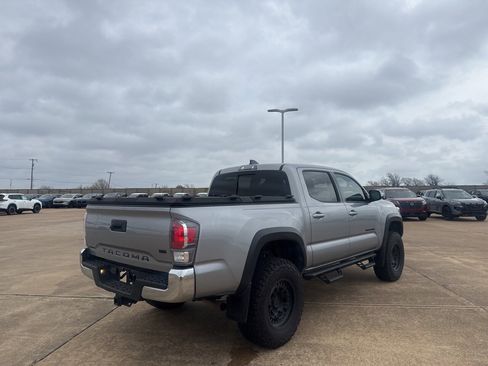 Used 2020 Toyota Tacoma TRD Off-Road image 21