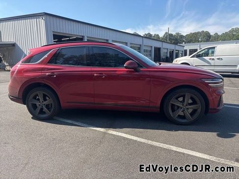 Used 2024 Genesis GV70 2.5T w/ Sport Prestige Package image 9