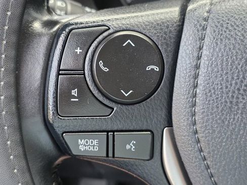 Used 2018 Toyota RAV4 XLE image 25