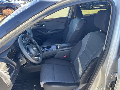 Certified 2023 Nissan Rogue SV image 11