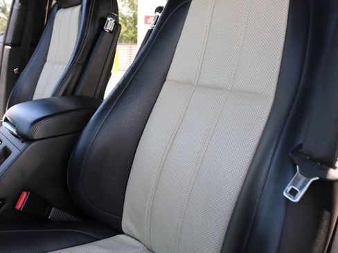 Used 2012 Land Rover Range Rover Autobiography AWD/4WD image 98