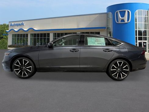New 2026 Honda Accord Touring image 2