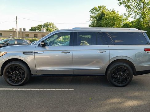 Used 2023 Lincoln Navigator L Reserve AWD/4WD image 4