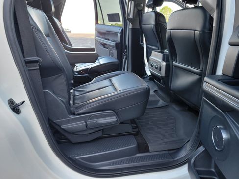 Used 2023 Ford Expedition Max XLT AWD/4WD image 30