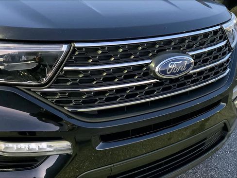 Used 2023 Ford Explorer XLT w/ Equipment Group 202A image 29