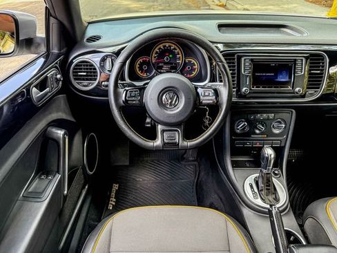 Used 2016 Volkswagen Beetle 1.8T Dune FWD image 30