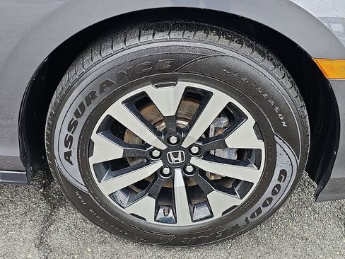 Used 2025 Honda Odyssey EX-L image 8