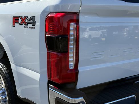 New 2026 Ford F250 Lariat w/ Lariat Premium Package AWD/4WD image 8