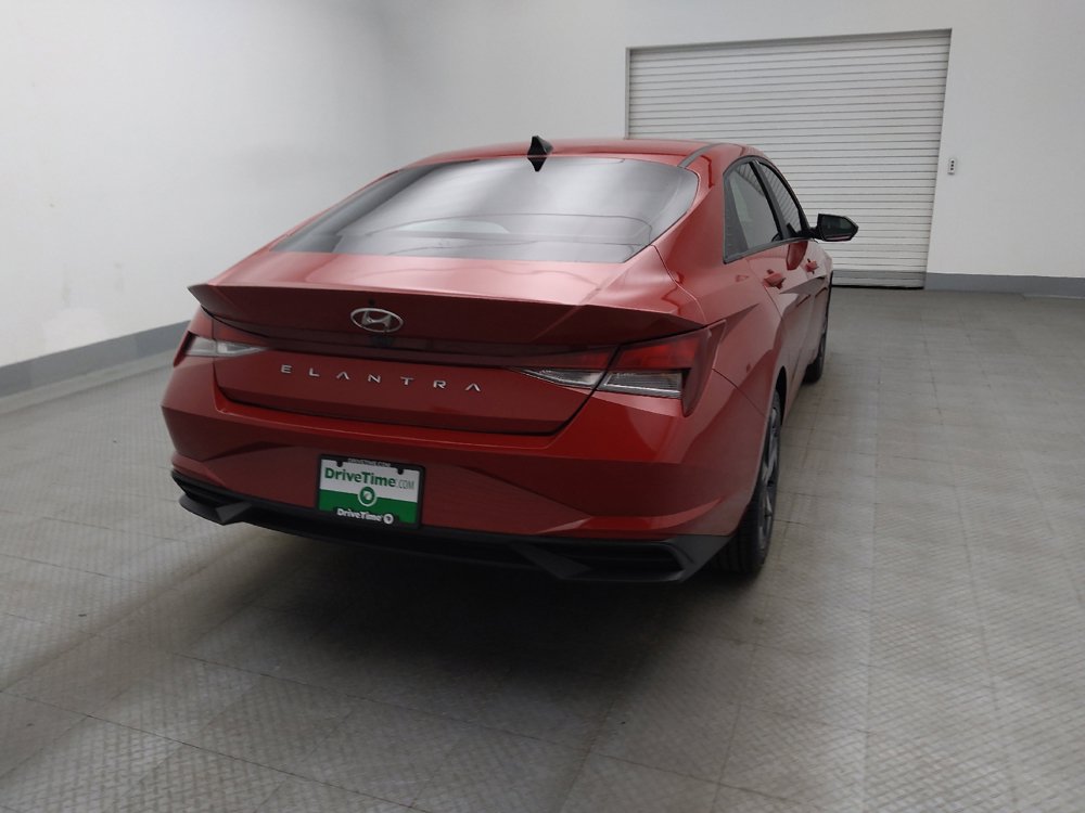Used 2023 Hyundai Elantra SEL w/ Convenience Package FWD image 6