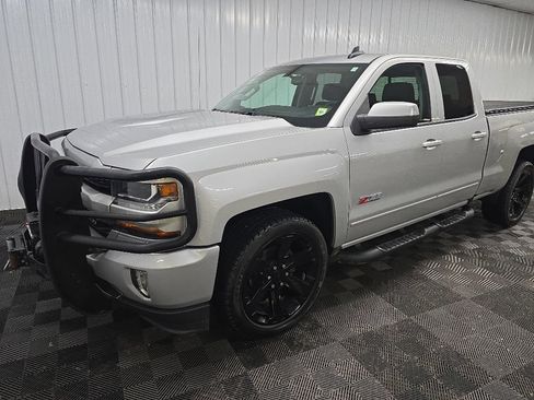 Used 2017 Chevrolet Silverado 1500 LT w/ Rally 2 Edition AWD/4WD image 11