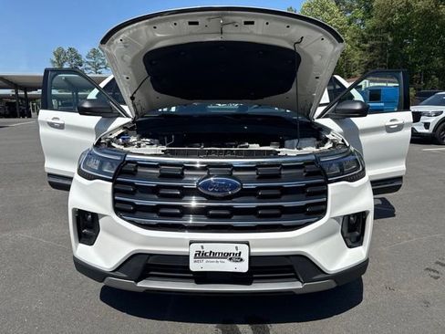 Used 2025 Ford Explorer Active w/ Active Comfort Package AWD/4WD image 24