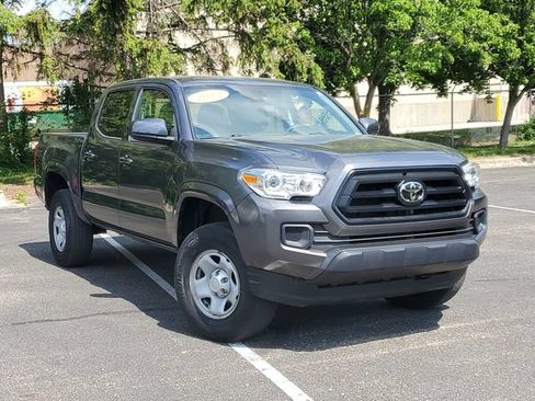 Used 2023 Toyota Tacoma SR AWD/4WD image 30