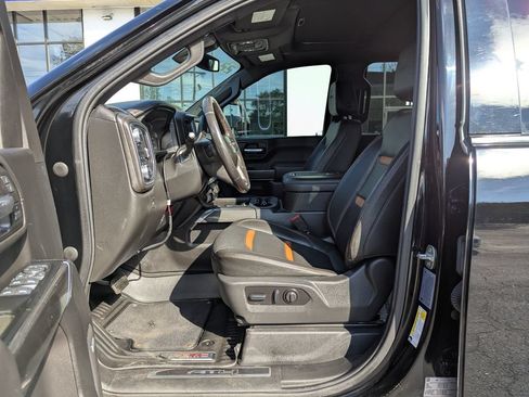 Used 2022 GMC Sierra 3500 AT4 w/ AT4 Preferred Package AWD/4WD image 12