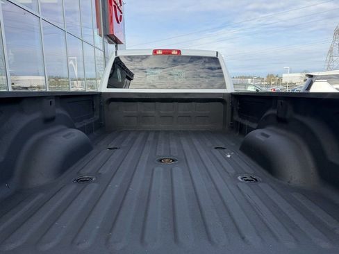 Used 2024 RAM 3500 Big Horn image 10