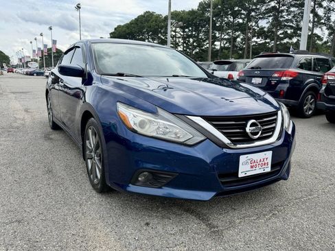 Used 2018 Nissan Altima 2.5 SR w/ SR Special Edition FWD image 3