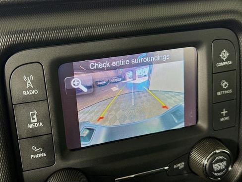 Used 2020 Jeep Gladiator Sport w/ Trailer Tow Package image 16