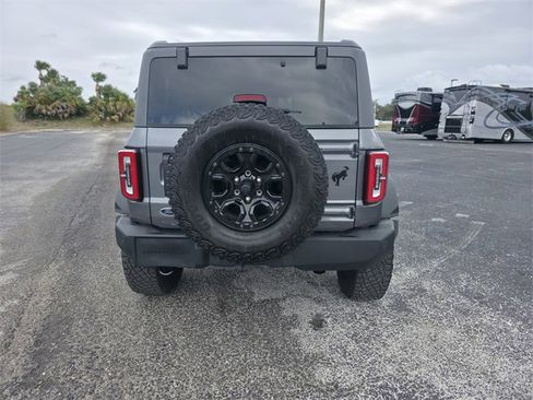 Used 2024 Ford Bronco Wildtrak image 6