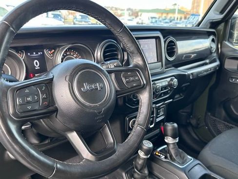 Used 2022 Jeep Wrangler Unlimited Sport image 10