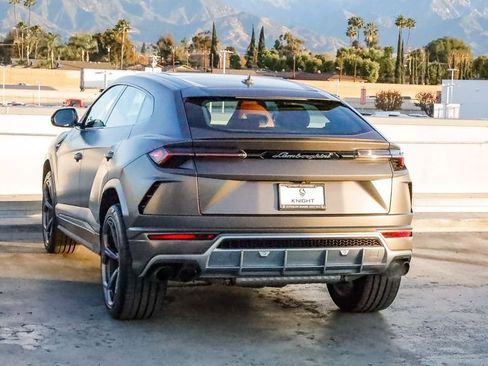 Used 2022 Lamborghini Urus image 4