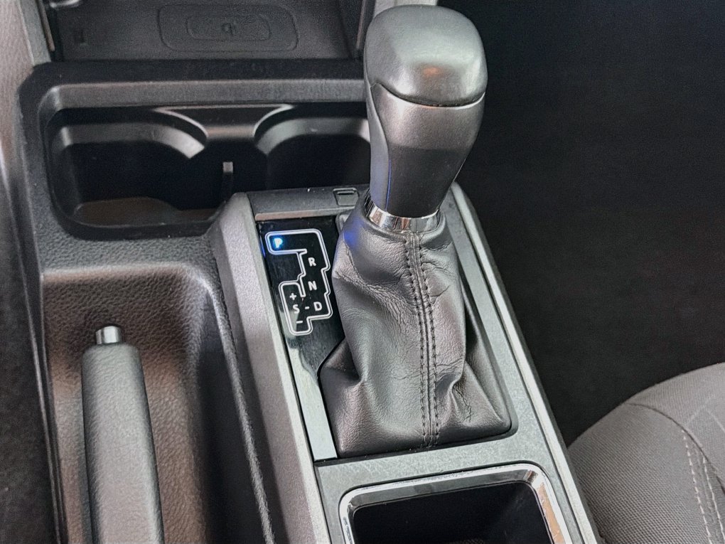 Used 2017 Toyota Tacoma TRD Sport w/ Tow Package RWD image 21