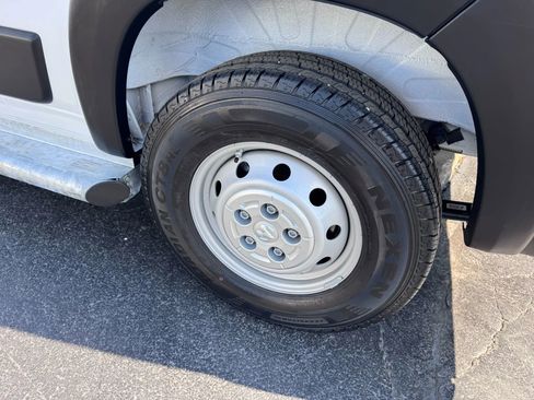Used 2023 RAM ProMaster 2500 image 31