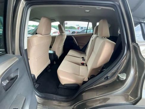 Used 2013 Toyota RAV4 LE FWD image 8