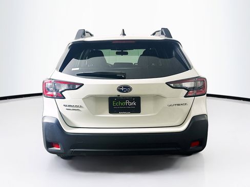 Used 2025 Subaru Outback Premium image 33