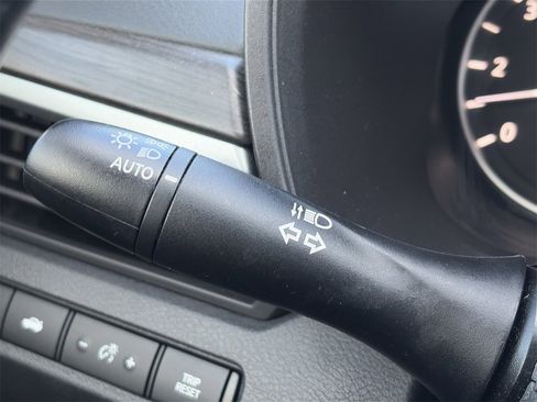 Certified 2023 Nissan Altima 2.5 SV w/ SV Premium Package image 19