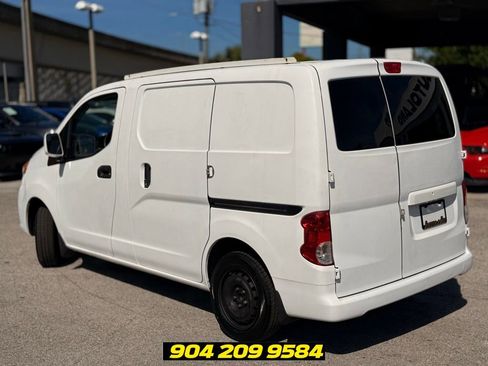 Used 2014 Nissan NV200 SV w/ Exterior Appearance Package FWD image 5