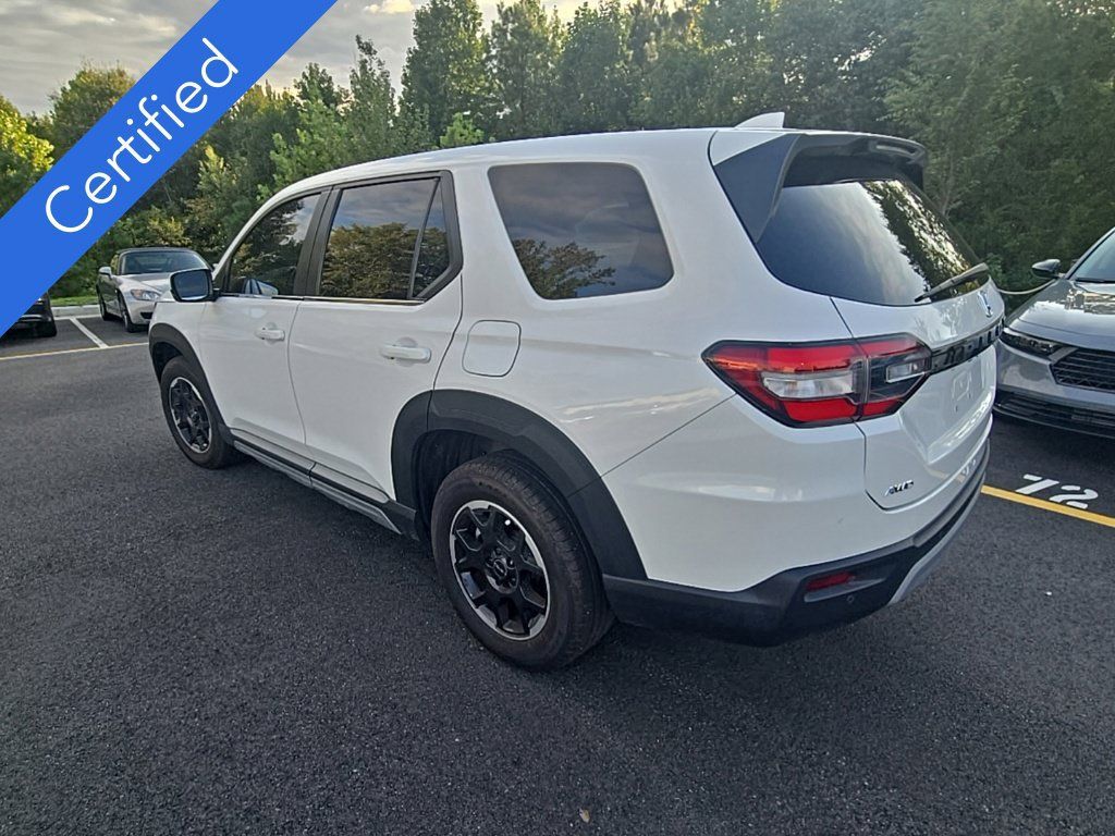 Certified 2025 Honda Pilot EX-L image 7