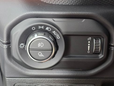 New 2026 Jeep Gladiator Sport AWD/4WD image 34