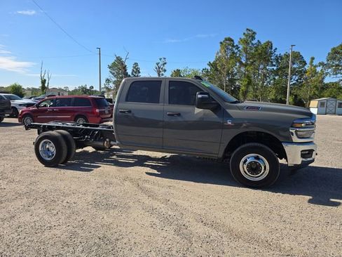 New 2026 RAM 3500 Tradesman w/ Chrome Appearance Group A AWD/4WD image 2