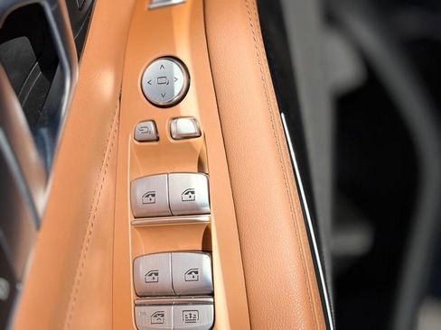 Certified 2024 BMW X7 xDrive40i w/ Executive Package AWD/4WD image 19