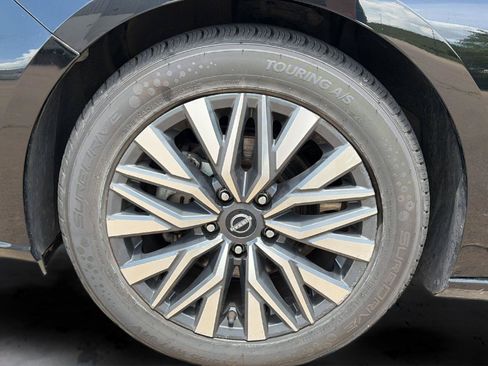 Used 2024 Nissan Altima 2.5 SV FWD image 32